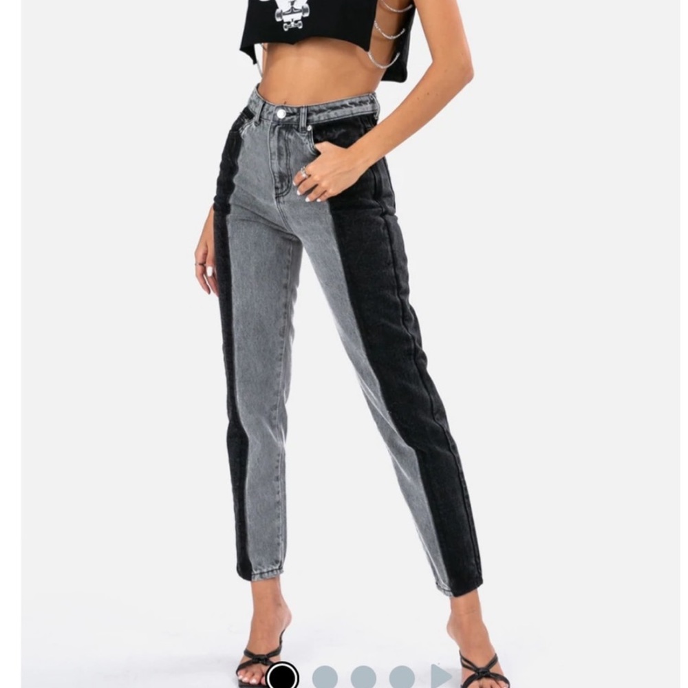 Adika Nori Color Block Mom Jeans